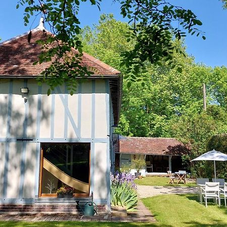 Отель Domaine Du Carouge Lirey Экстерьер фото