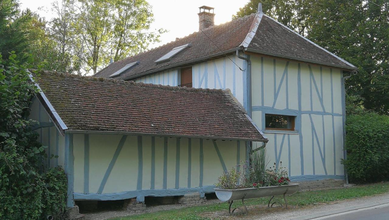 Отель Domaine Du Carouge Lirey Экстерьер фото