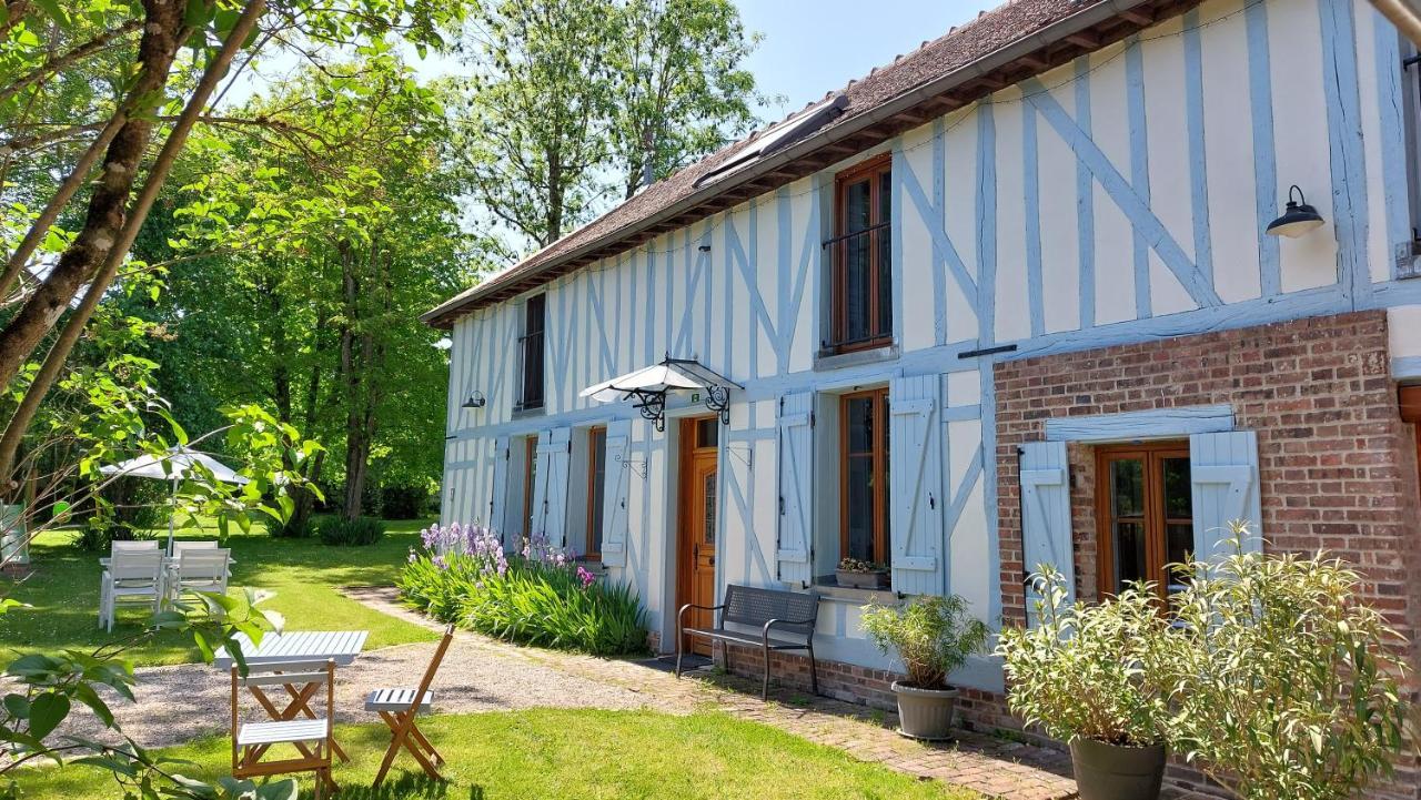 Отель Domaine Du Carouge Lirey Экстерьер фото