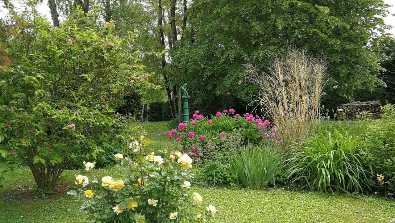 Отель Domaine Du Carouge Lirey Экстерьер фото