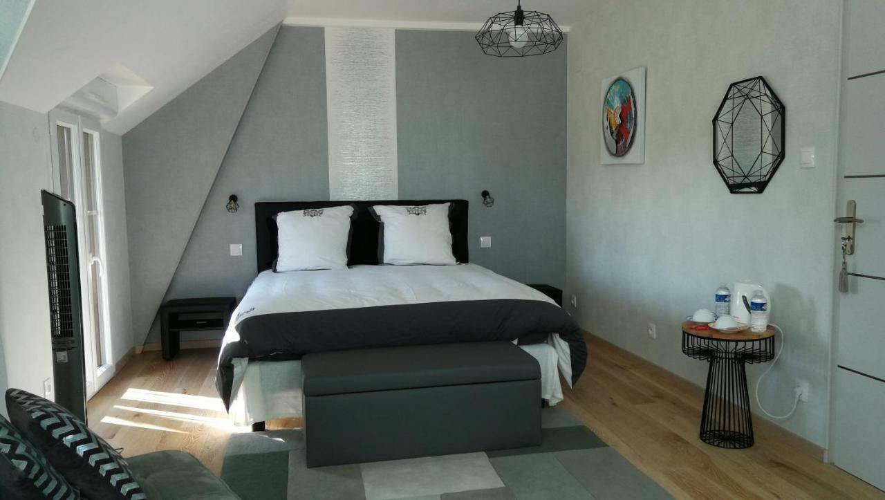 Отель Domaine Du Carouge Lirey Экстерьер фото